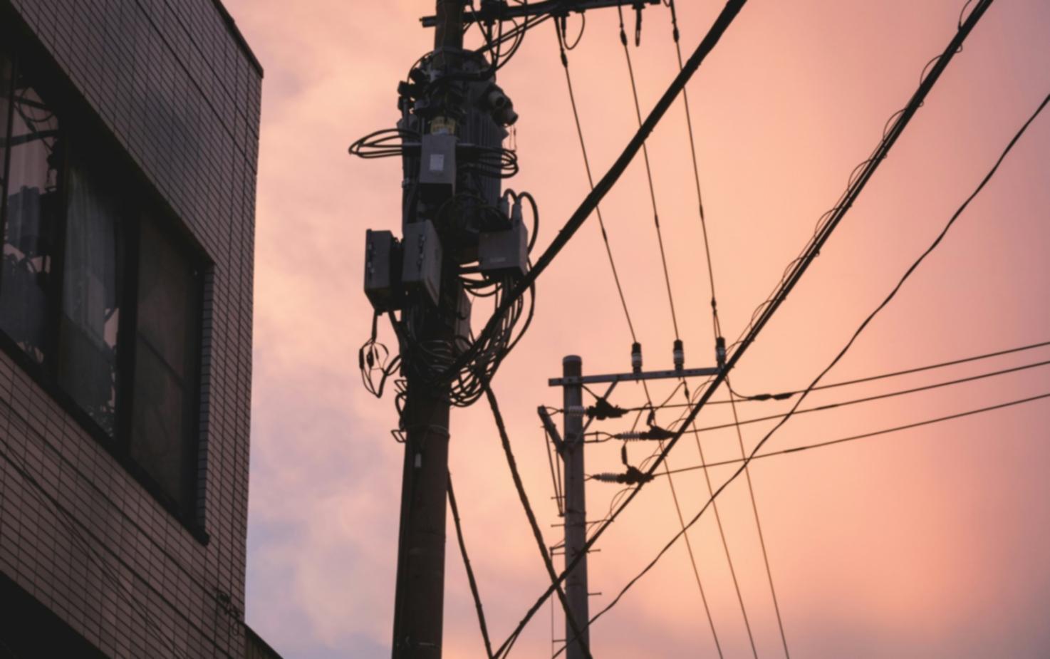 Infrastructure de distribution gazière moderne avec systèmes de contrôle